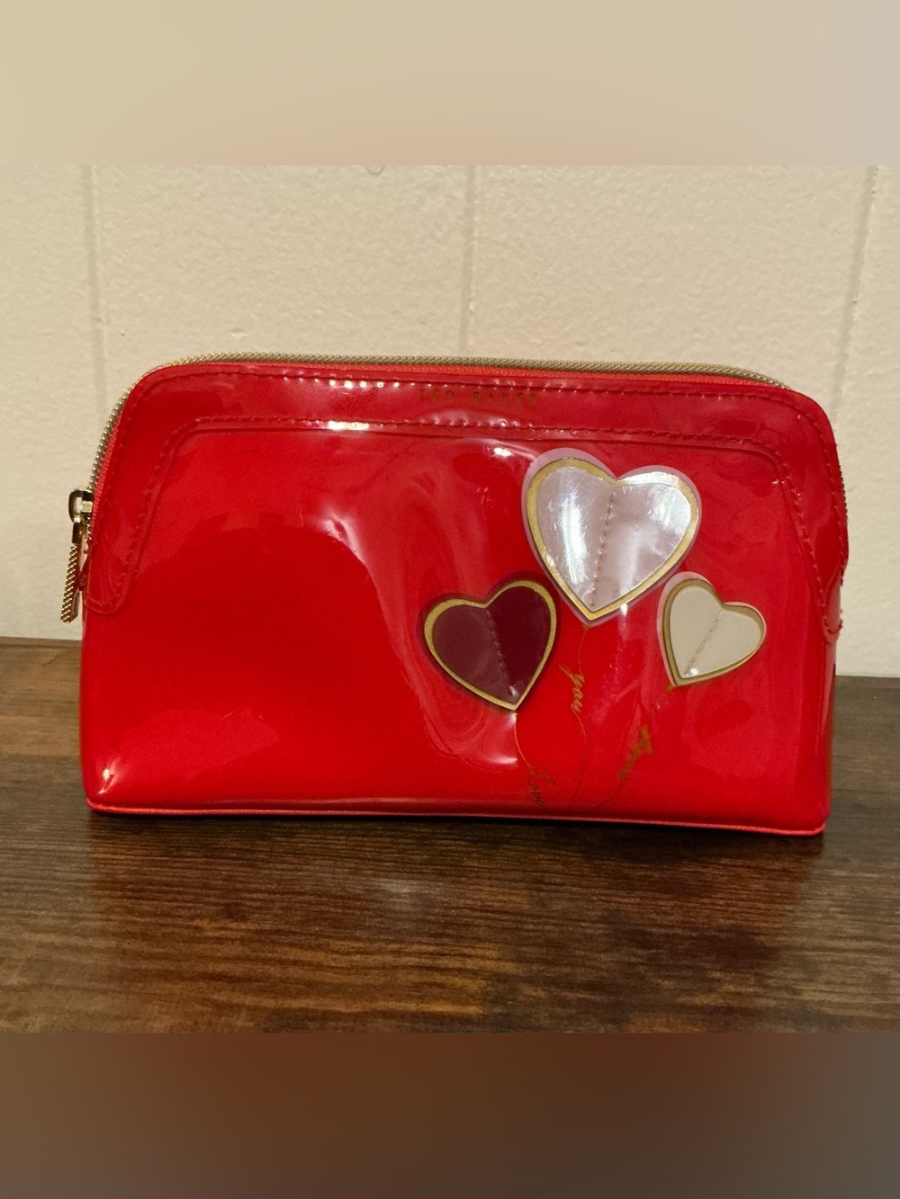 A Rare HTF Red Shiny Ted Baker London Heart Balloon Make-up Cosmetic Zip Bag